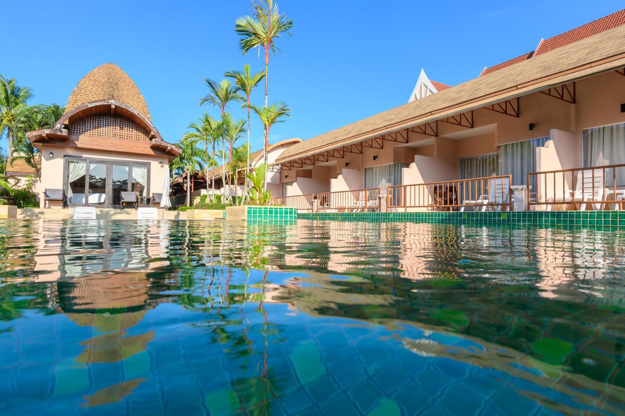 Phuket Kata Resotel Rom bilde