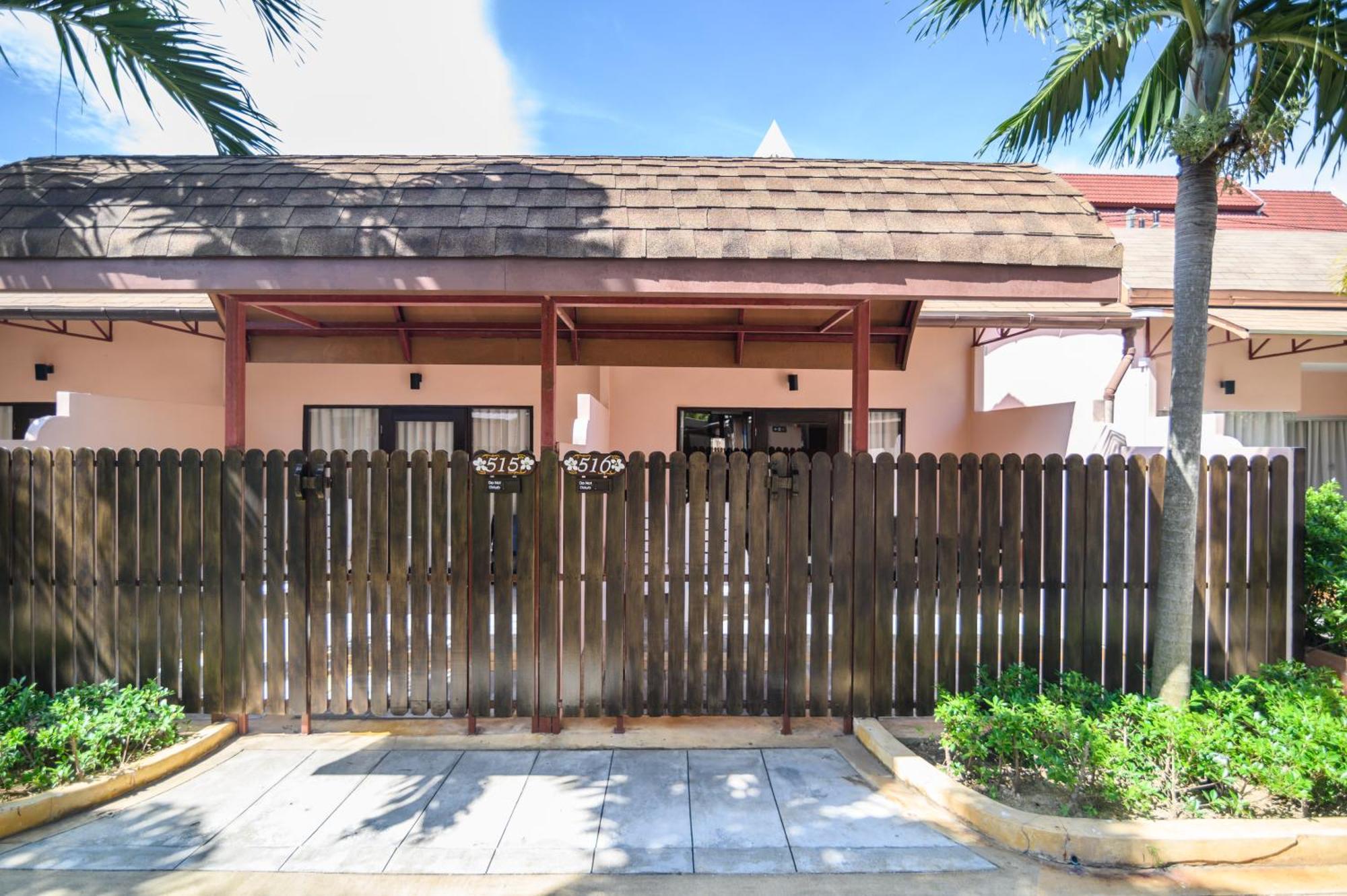 Phuket Kata Resotel Rom bilde